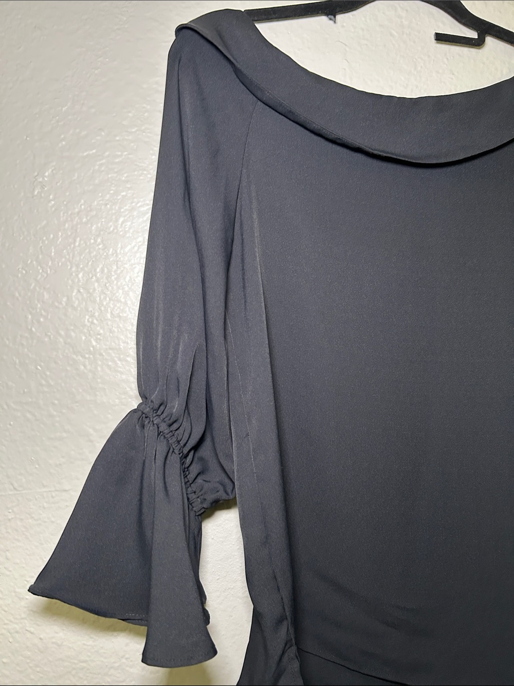 Vince Camuto Black Long-Sleeve Blouse with Draped Collar - Picture 6 of 7